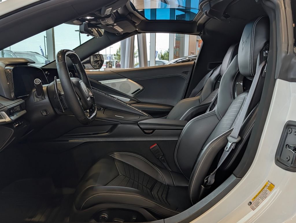 2021 Chevrolet Corvette 2LT - Photo 9