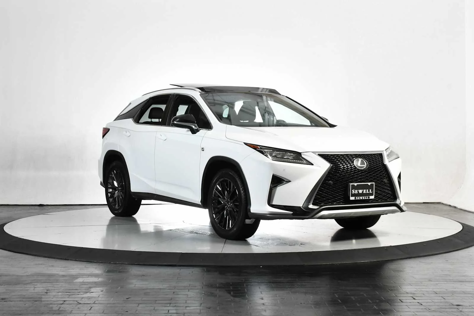 Used 2017 Ultra White Lexus  image 7