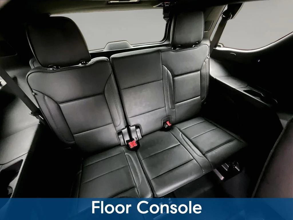 Used 2022 Green GMC Denali image 29