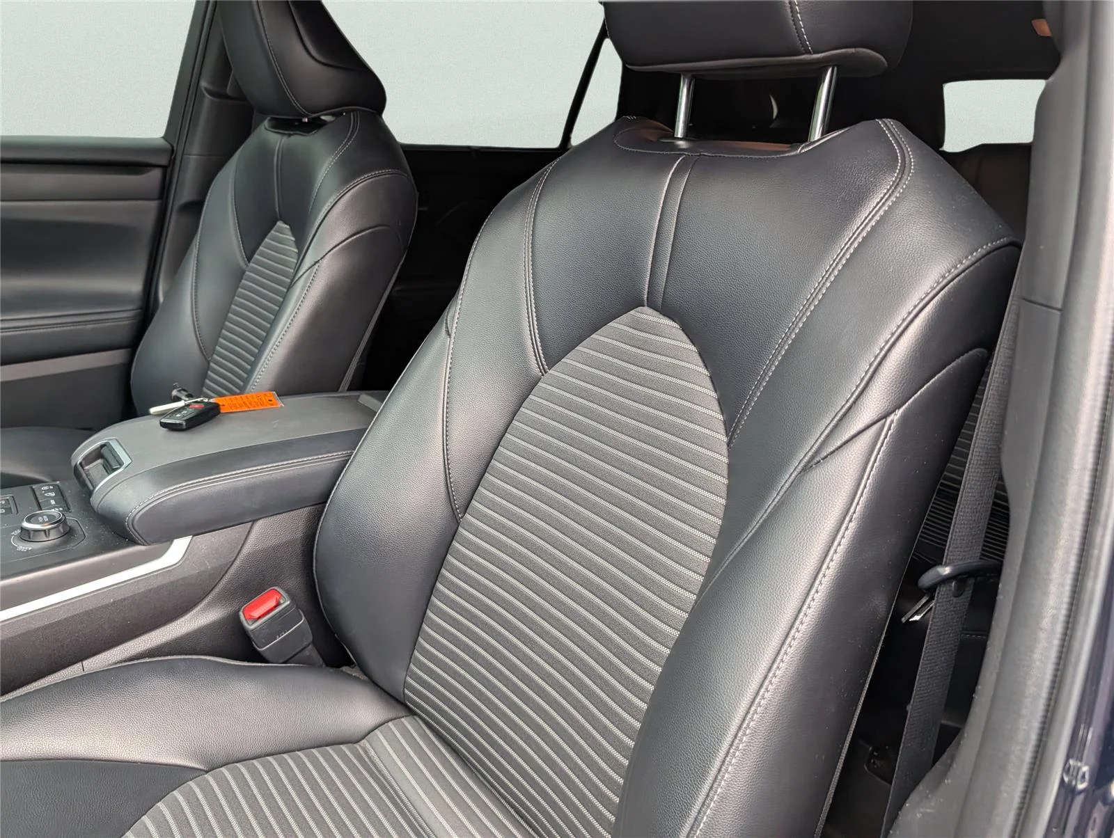 Used 2022 Blueprint Toyota XSE image 11
