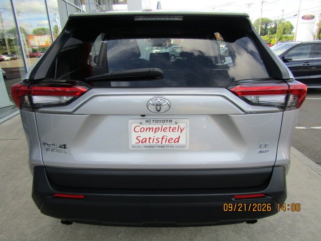Used 2021 Silver Sky Metallic Toyota LE image 5