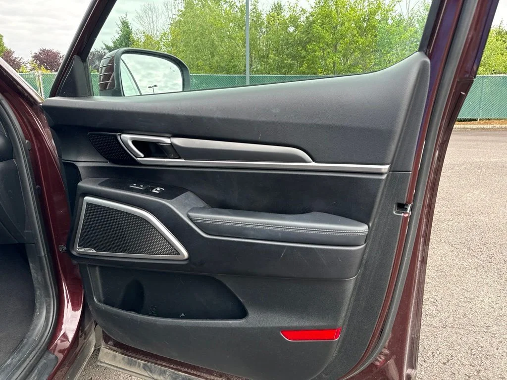Used 2022 Sangria Kia S image 26