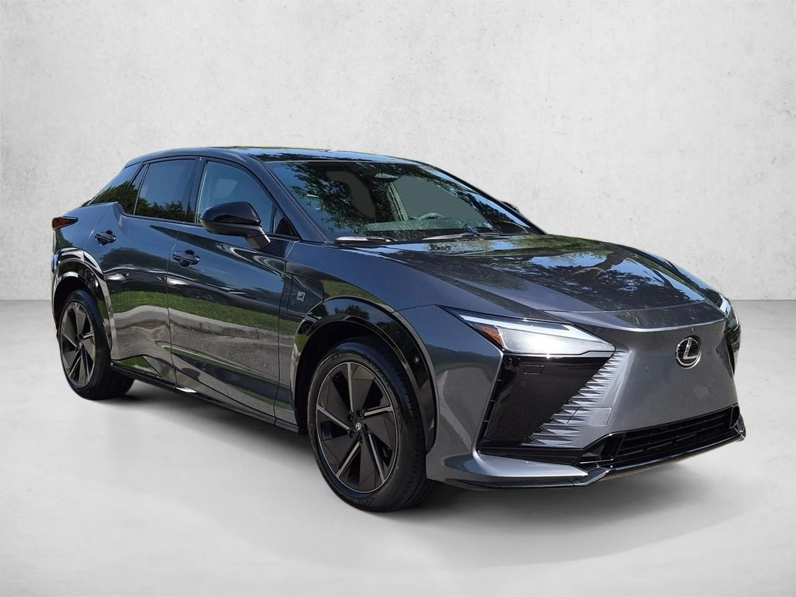 New 2026 Cloudburst Gray Lexus  550e F SPORT AWD image 9