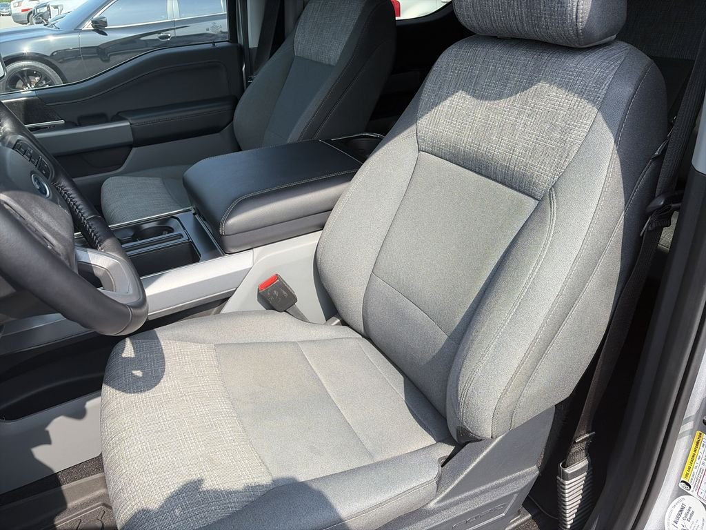 Used 2022 Silver Ford XLT image 12