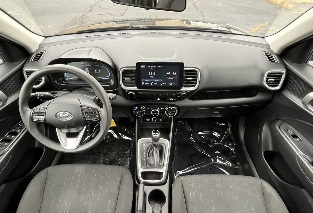 2023 Hyundai Venue SE - Photo 10