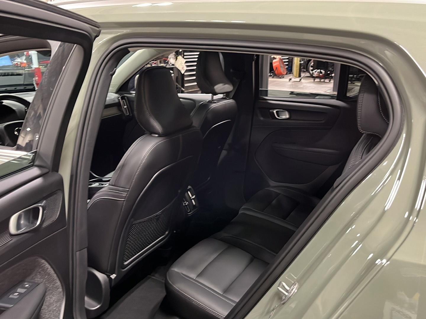 Used 2025 Sage Green Metallic Volvo Core Bright Theme image 7