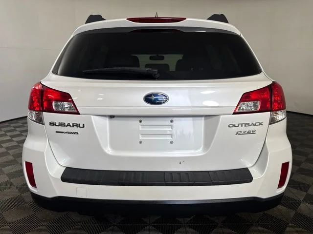 Used 2011 Satin White Pearl Subaru 2.5i image 21