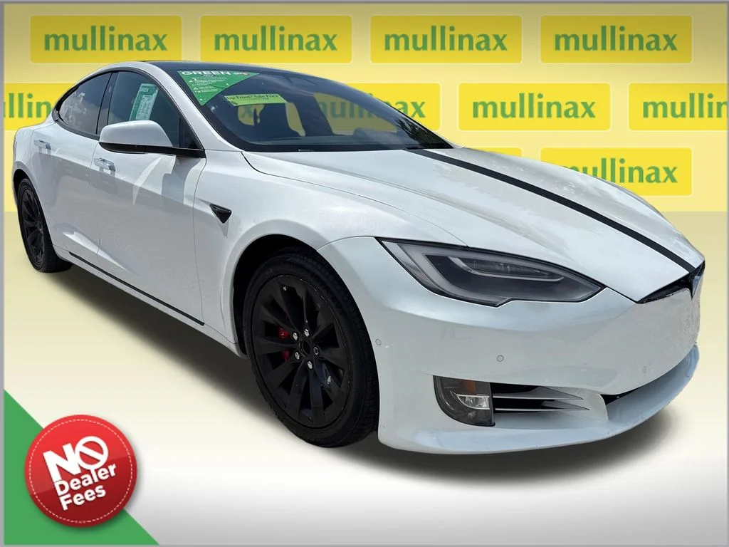 Used 2017  Tesla 75 image 1