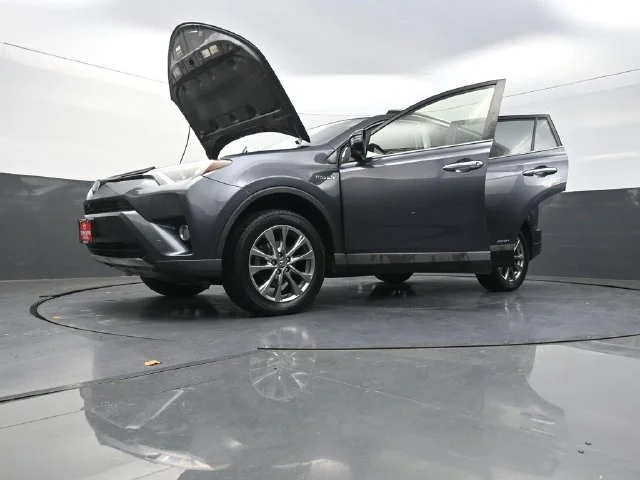 Used 2018 Gray Toyota Limited image 41