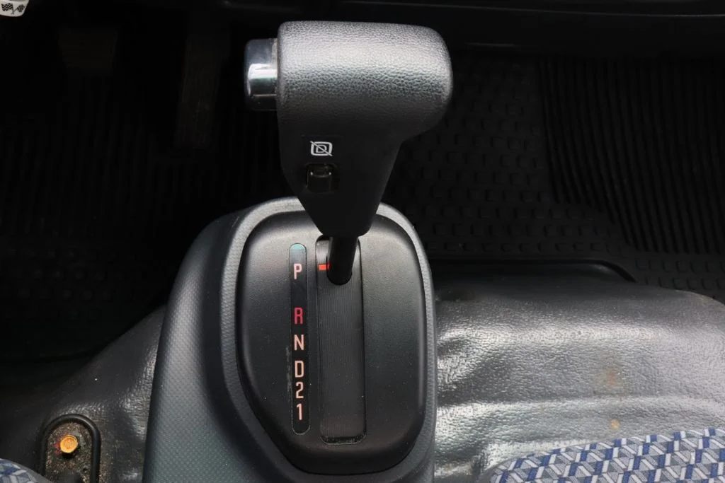 Used 2023 Arctic White Chevrolet Base image 15