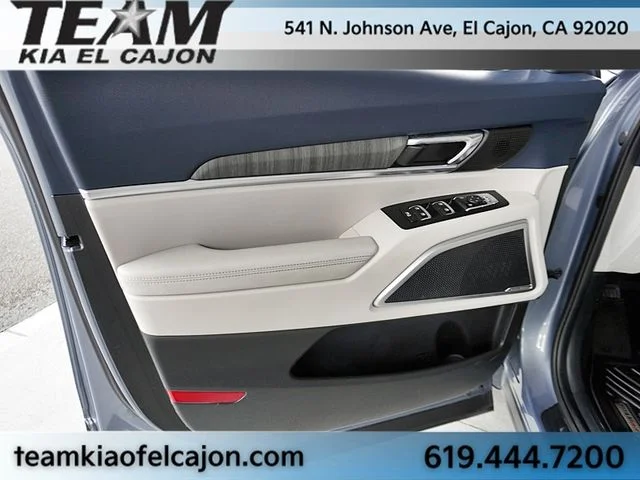 Used 2024 Silver Kia EX FWD image 24