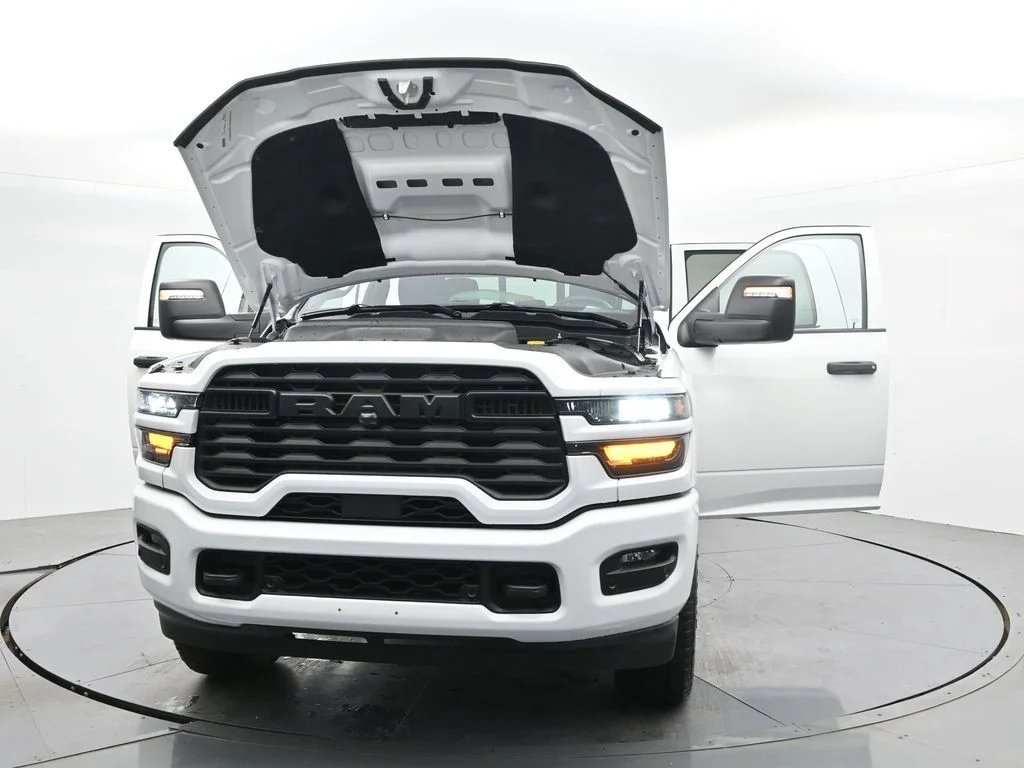 New 2026 Bright White Clear-Coat Exterior Paint RAM  image 45