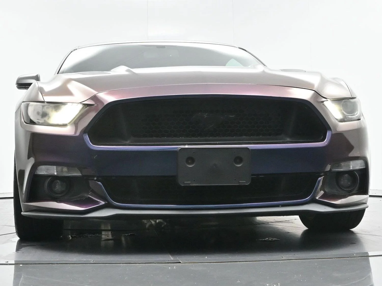 Used 2015 Oxford White Ford GT Premium image 45