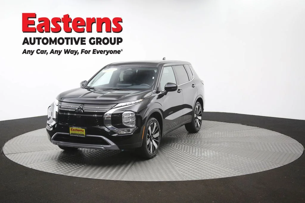Used 2025 Black Mitsubishi SE image 55