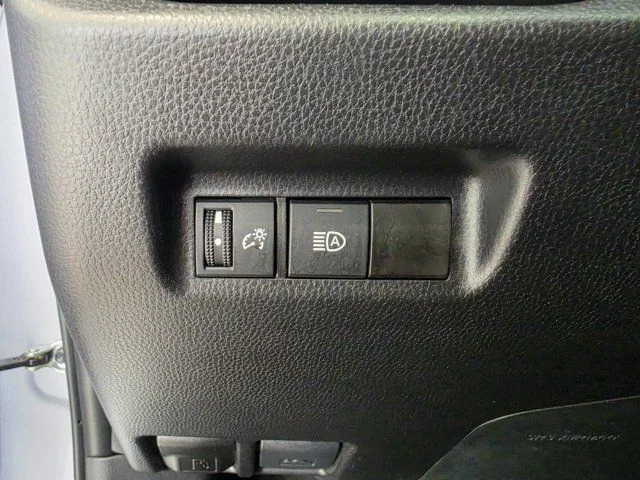 Used 2025 Silver Toyota LE image 17