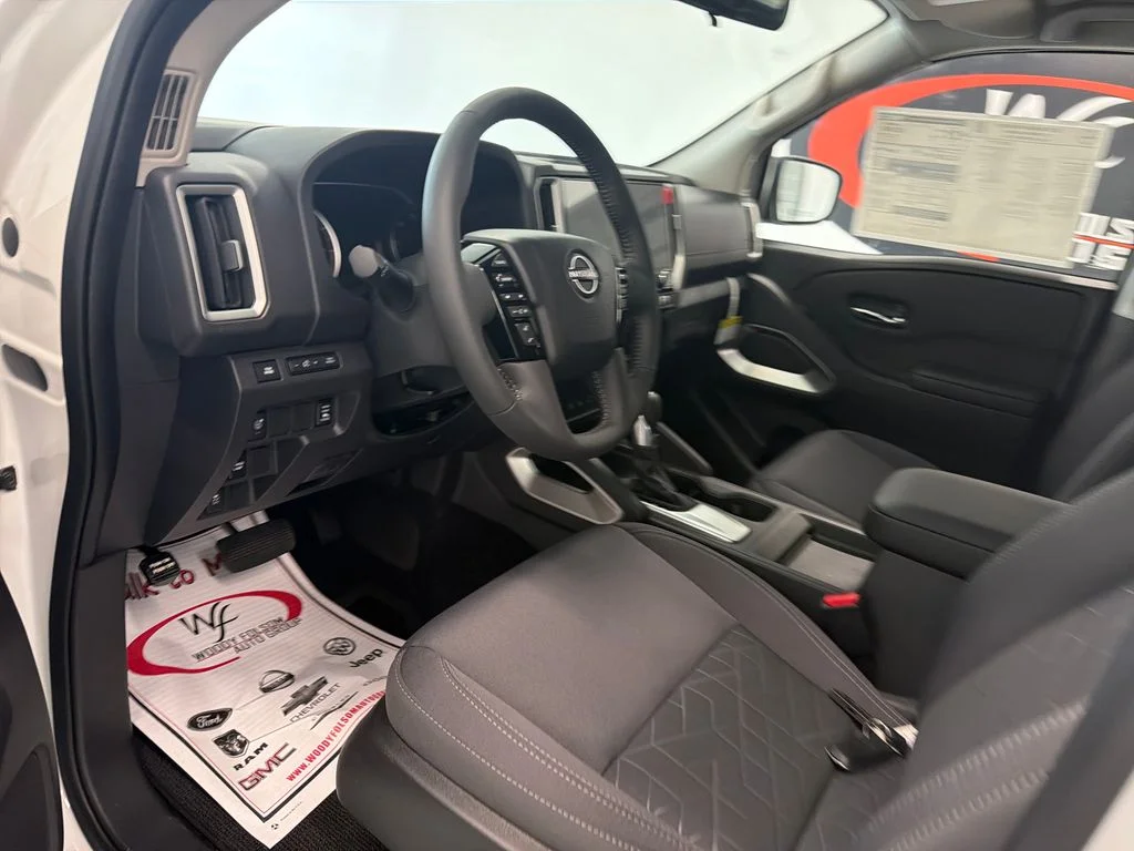 New 2027 Glacier White Nissan Crew Cab SV image 9