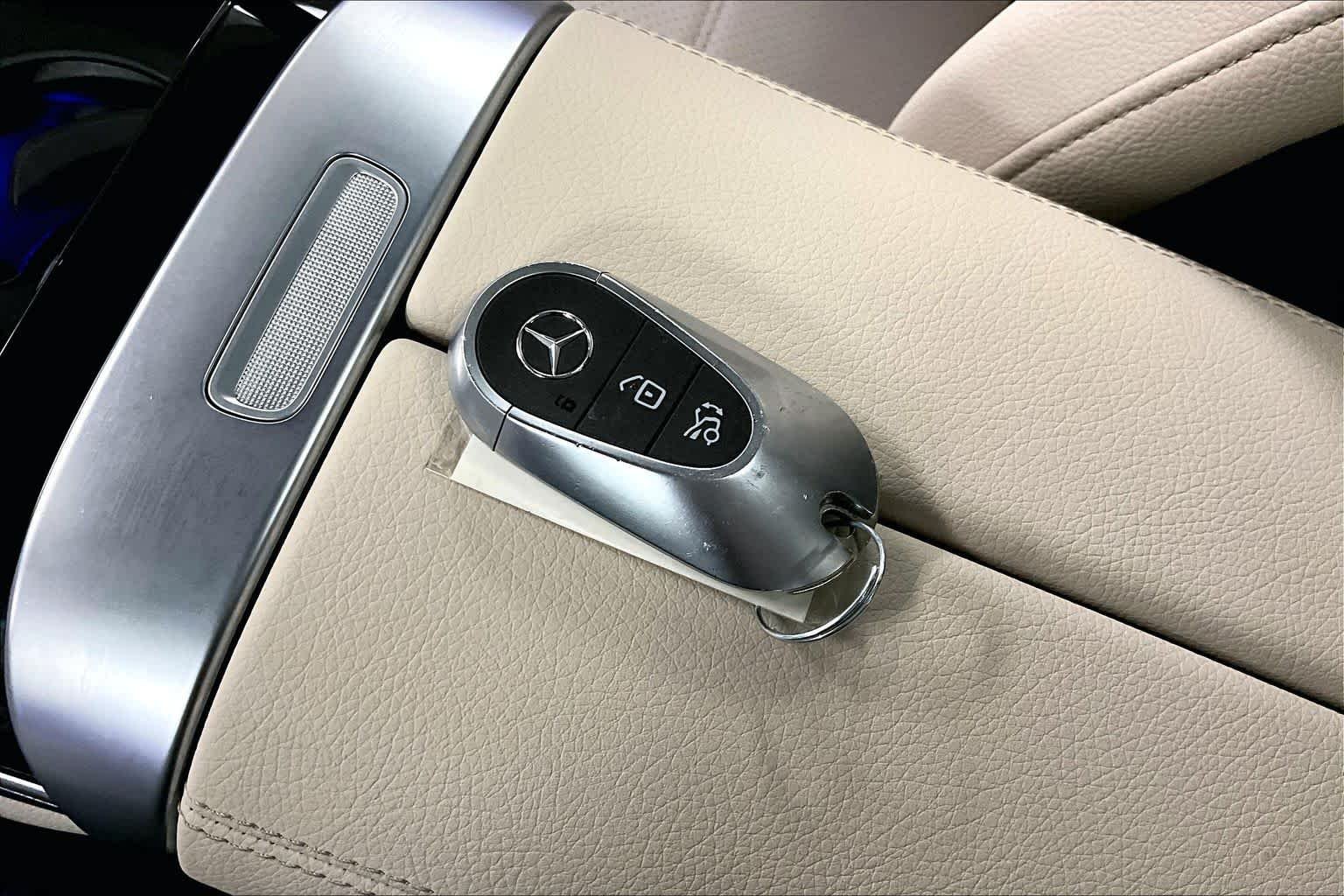 Certified Used 2026 Black Mercedes-Benz GLC 300 image 15