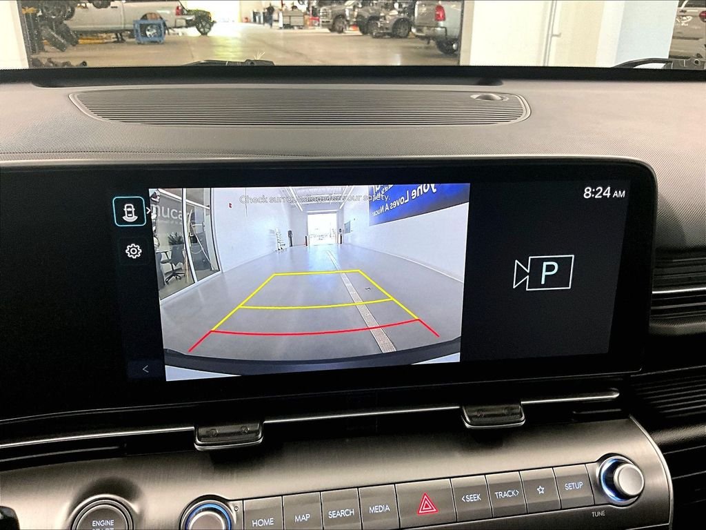 Used 2025 Atlas White Hyundai SEL image 19