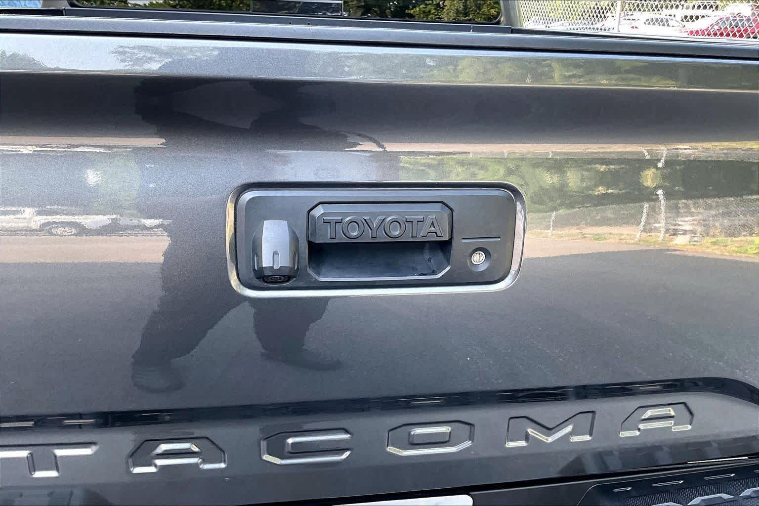 Used 2021 Magnetic Gray Metallic Toyota SR5 image 31
