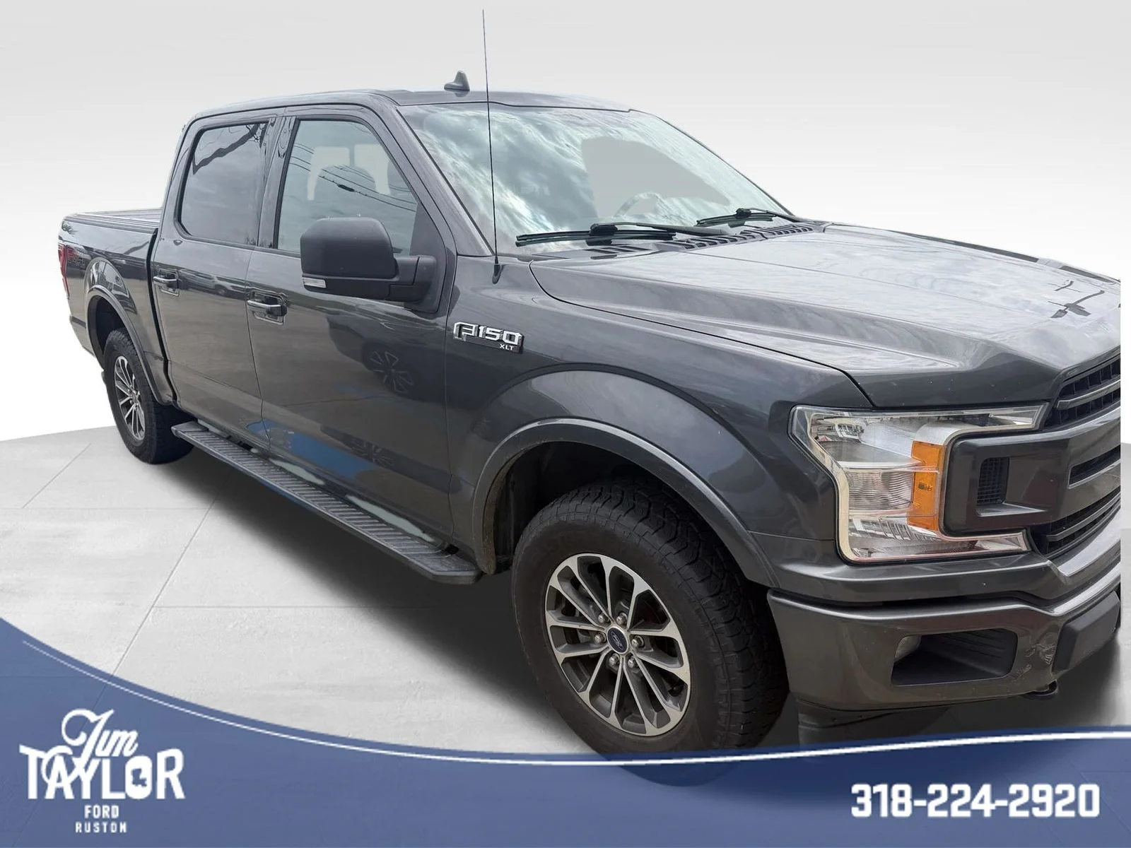 Used 2018 Gray Ford XLT image 3