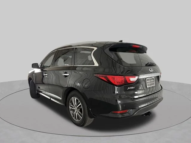 Used 2018 Black Obsidian INFINITI Base image 4
