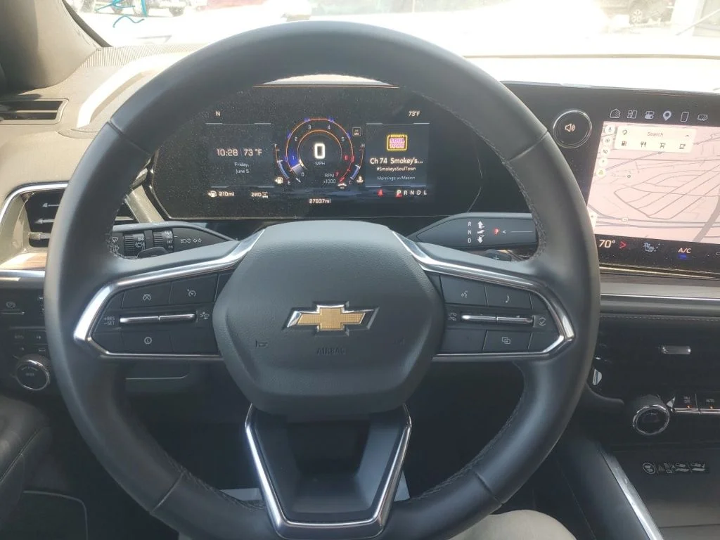 Used 2025 Black Chevrolet LT image 23