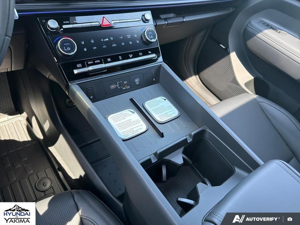 New 2026 Phantom Black Hyundai Calligraphy AWD image 18