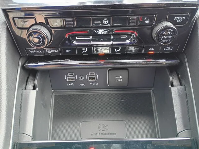 New 2026 Silver Zynith Exterior Paint Jeep Laredo X image 17