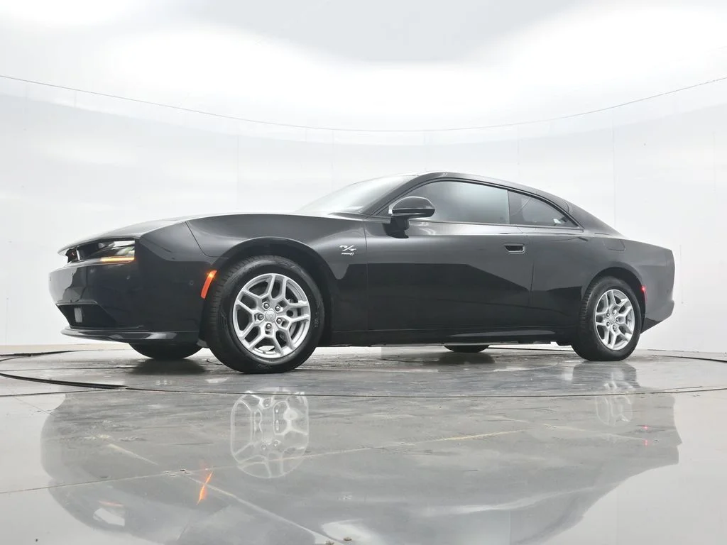 New 2025 Diamond Black Crystal Pearlcoat Dodge R/T image 30