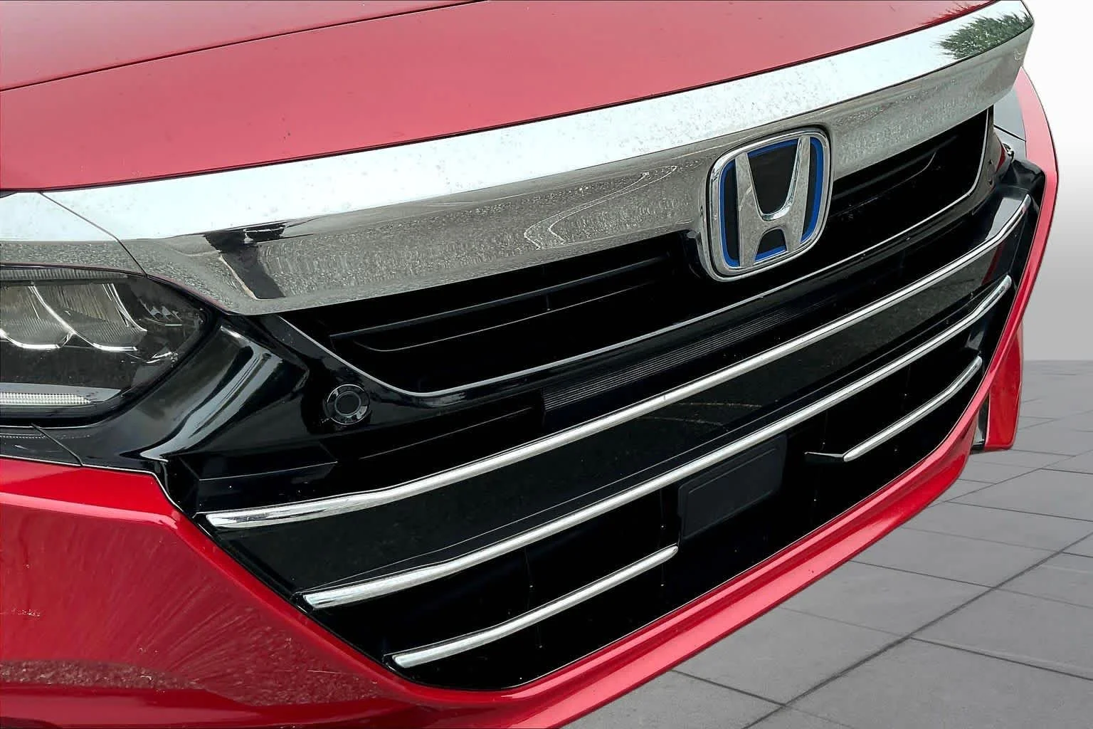 Used 2022 Radiant Red Metallic Honda Touring image 30