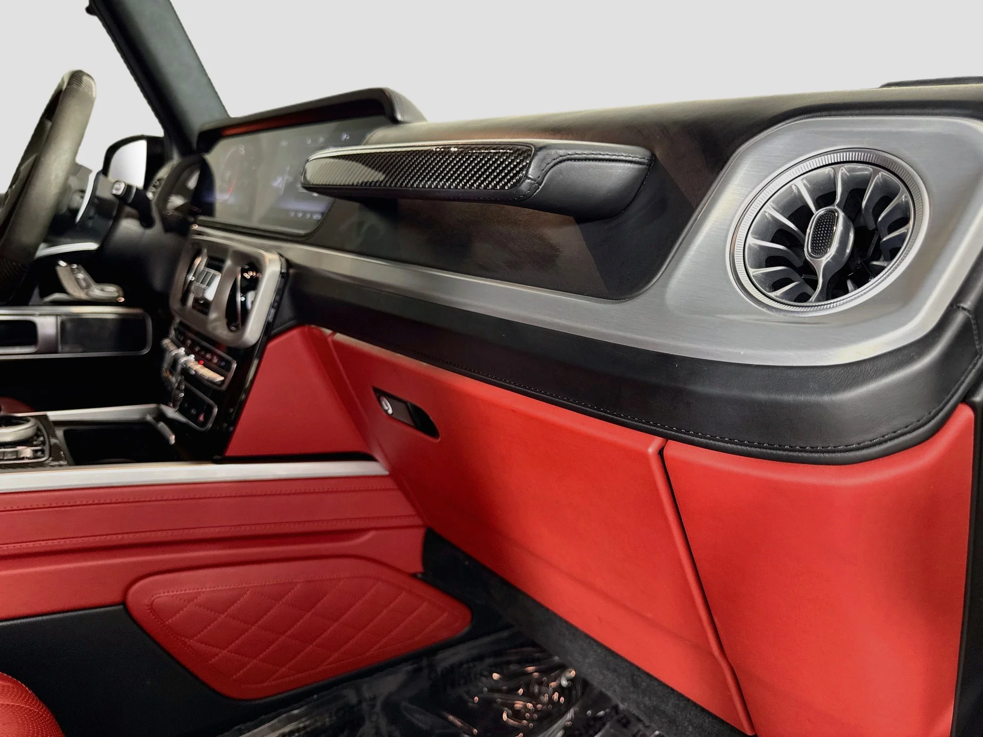 Used 2020  Mercedes-Benz AMG® G 63 image 31