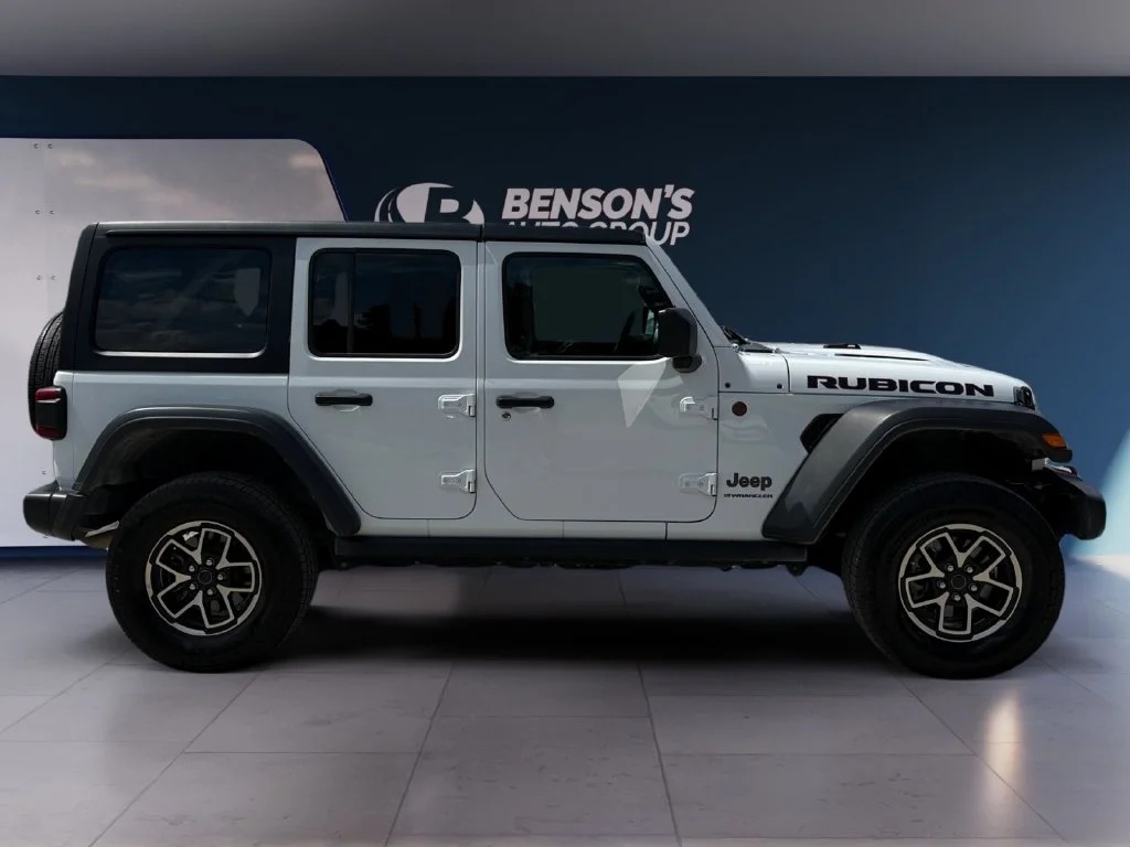 Used 2025 White Jeep Rubicon image 6