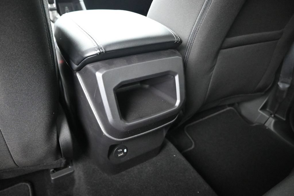 New 2026 Carbonized Gray Metallic Ford XLT image 17