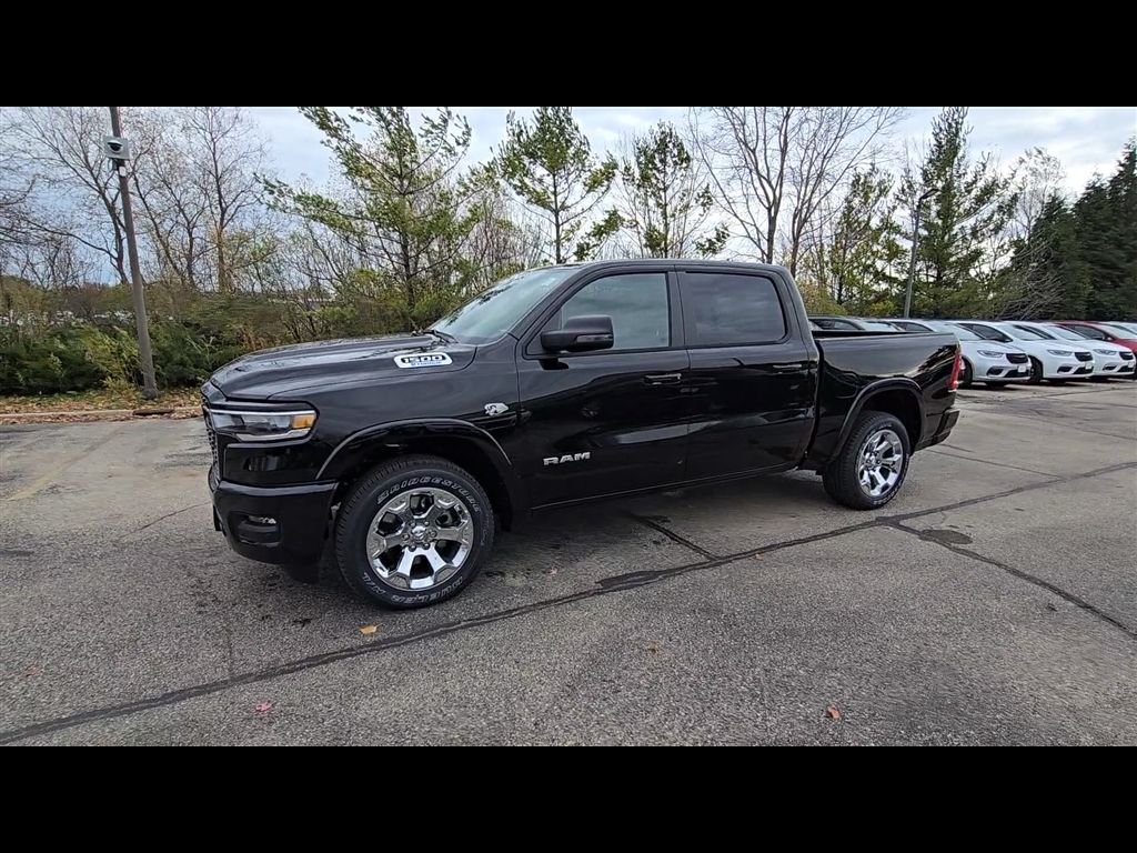New 2026 Diamond Black Crystal Pearl-Coat Exterior Paint RAM Big Horn/Lone Star image 4