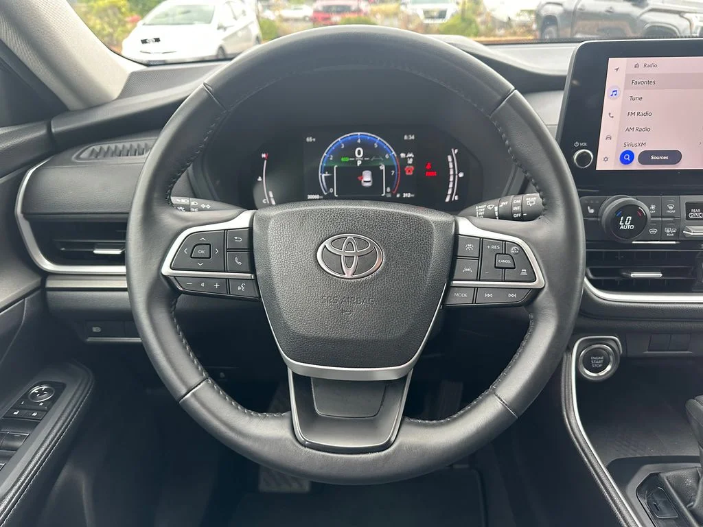Certified Used 2025 White Toyota XLE image 21