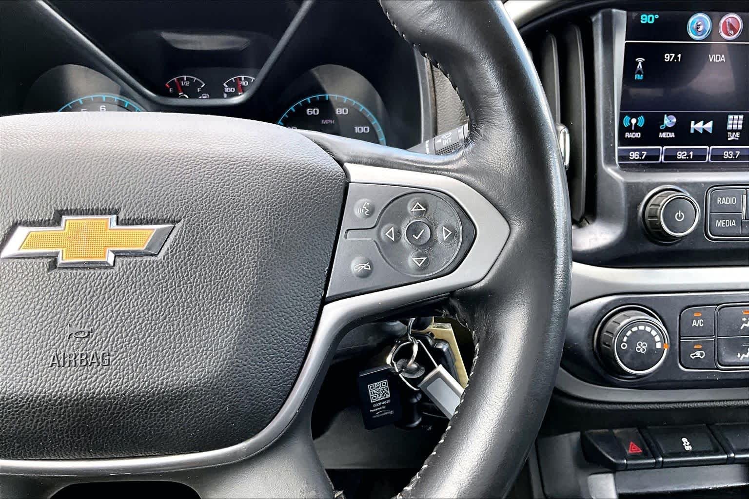 Used 2018 Summit White Chevrolet 2WD LT image 25