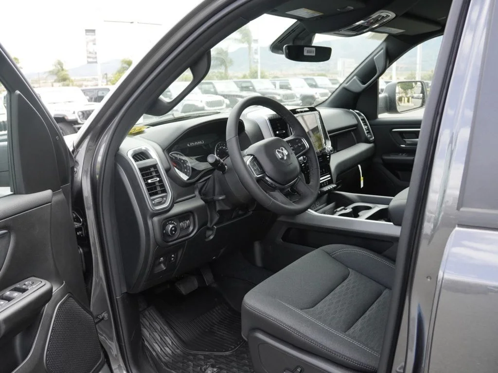 New 2026 Granite Crystal Metallic Clear-Coat Exterior Paint RAM Big Horn/Lone Star image 19