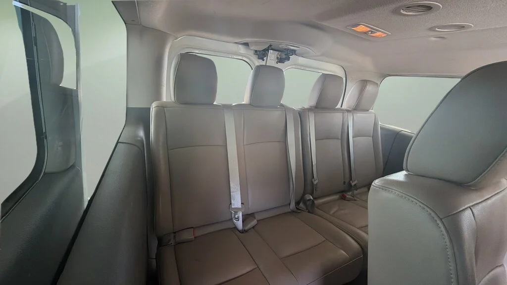 Used 2019 Pearl White Tricoat Nissan SL V8 image 13