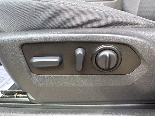 Used 2022 Black GMC Elevation image 22