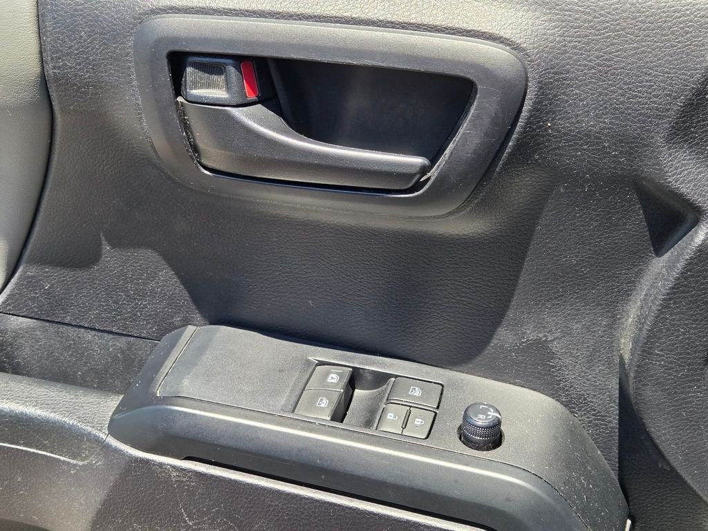 Used 2020 White Toyota SR image 14