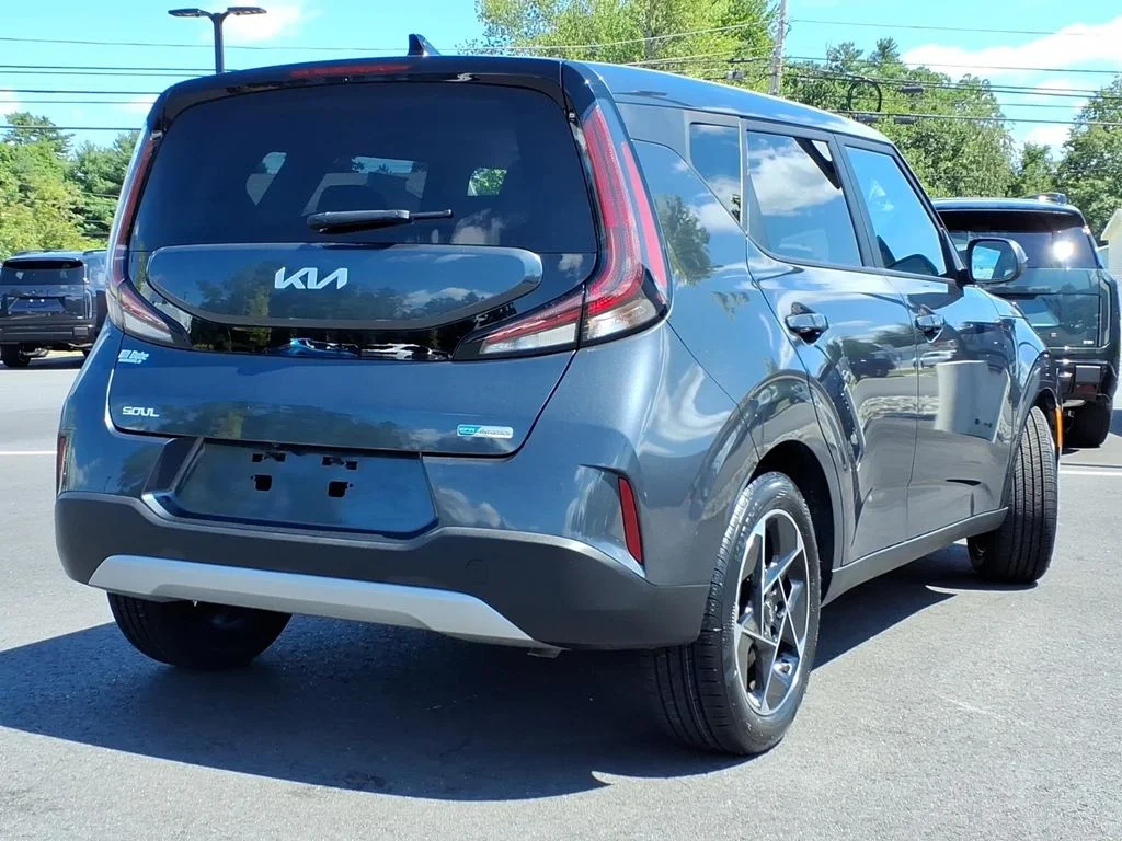 Used 2023 Gray Kia EX image 3
