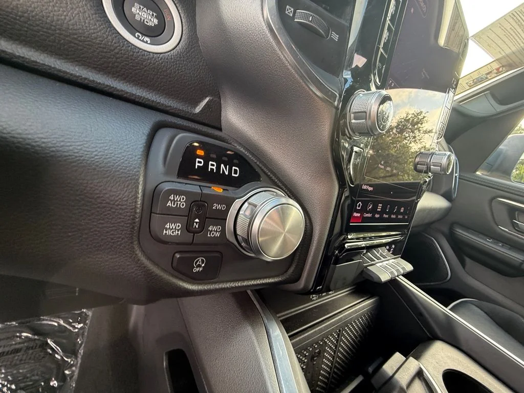 Used 2025 Blue Ram Laramie image 22