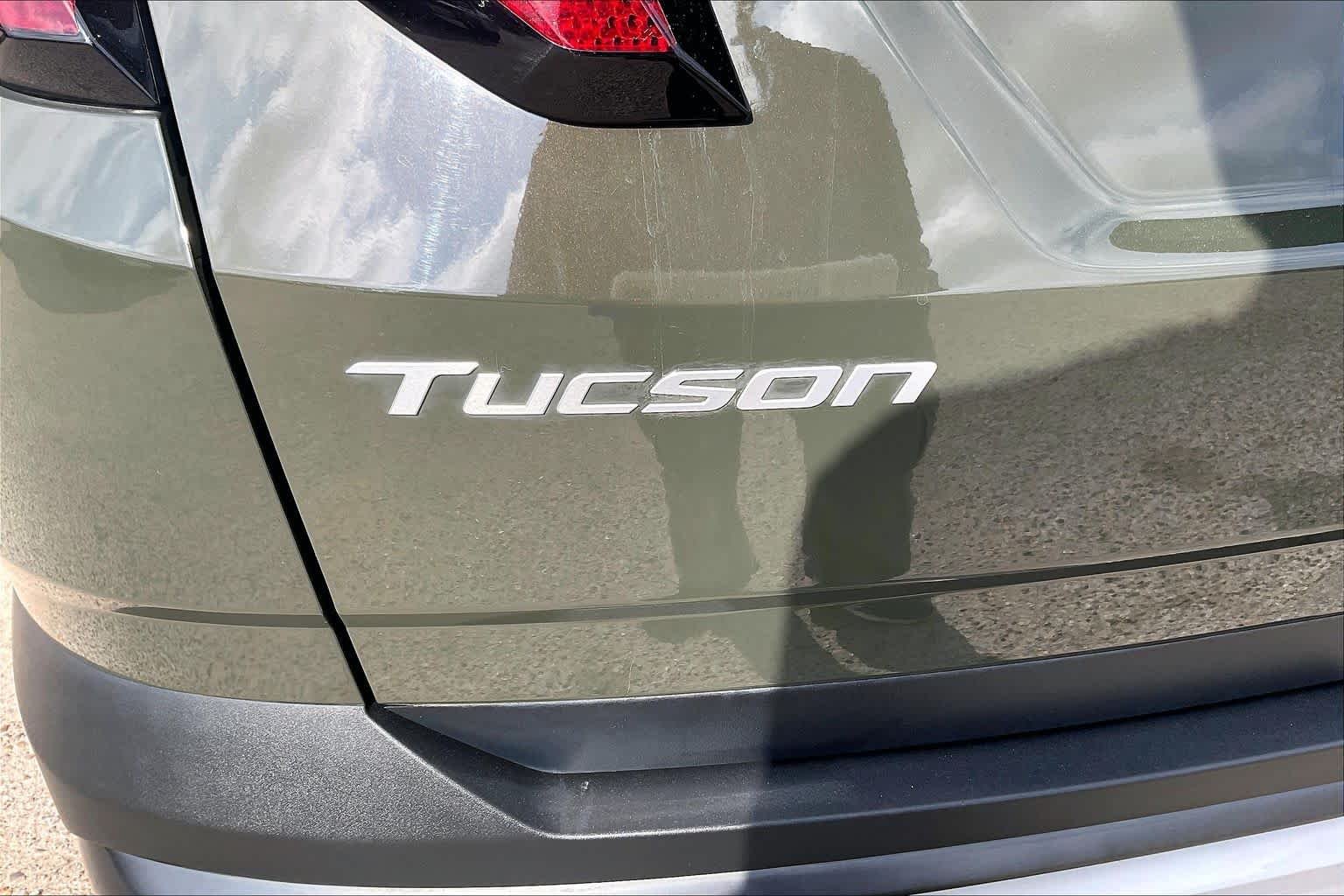 Used 2025 Rockwood Green Hyundai SEL image 10