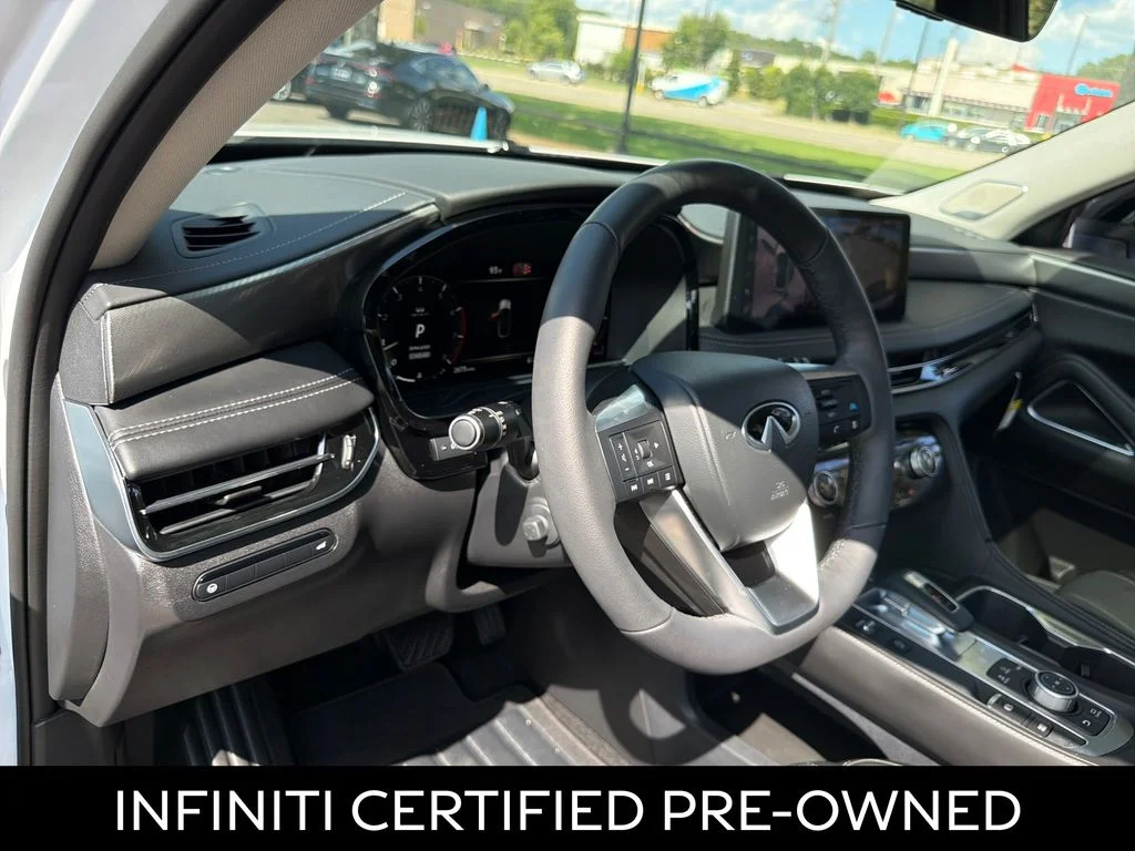 Certified Used 2026 Radiant White INFINITI LUXE image 25