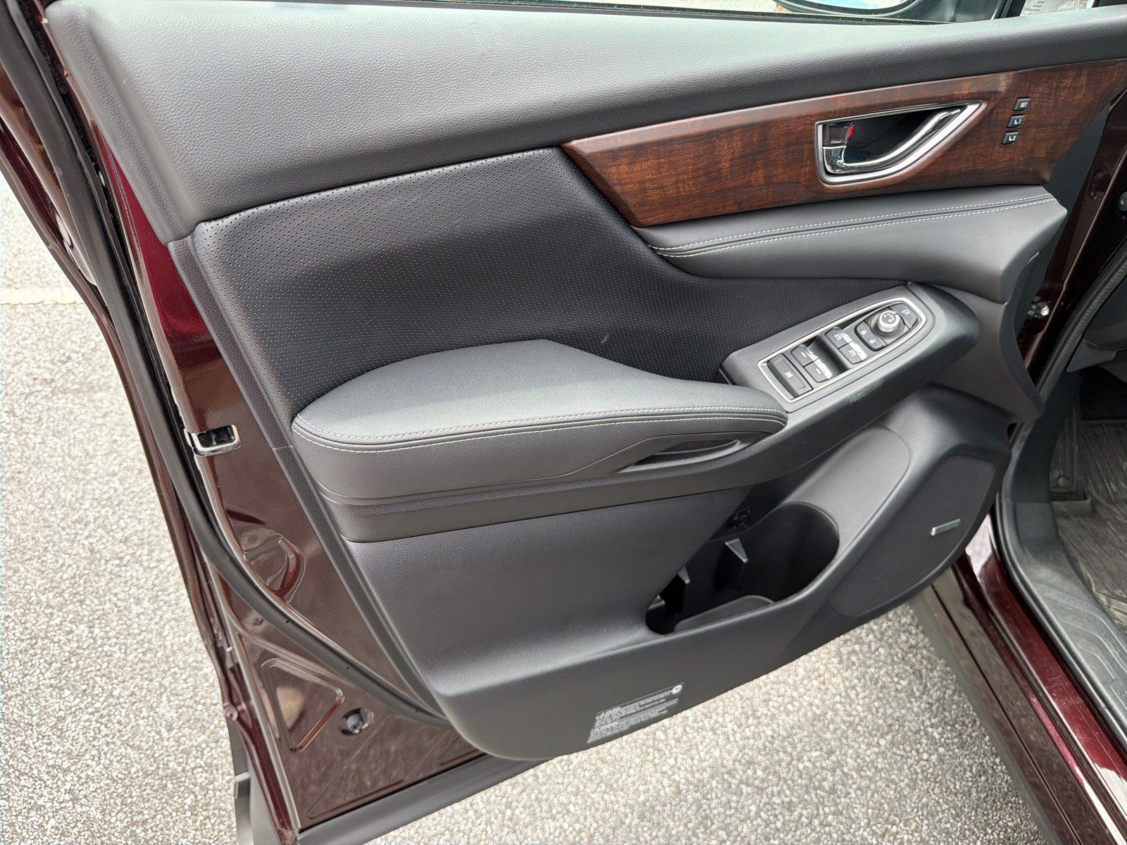 Used 2025 Dark Mahogany Pearl Subaru Touring image 10