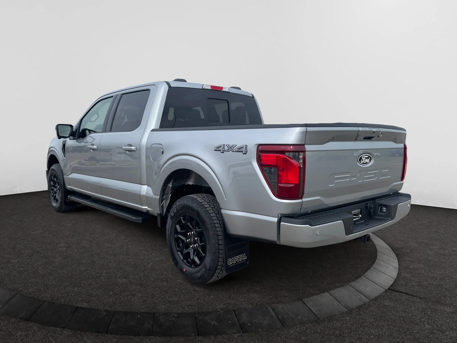 New 2026 Iconic Silver Metallic Ford XLT image 3