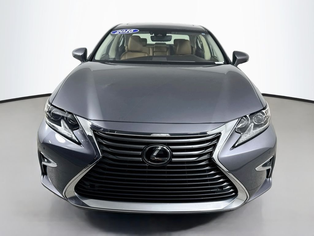 Used 2016 Nebula Gray Pearl Lexus Base image 8