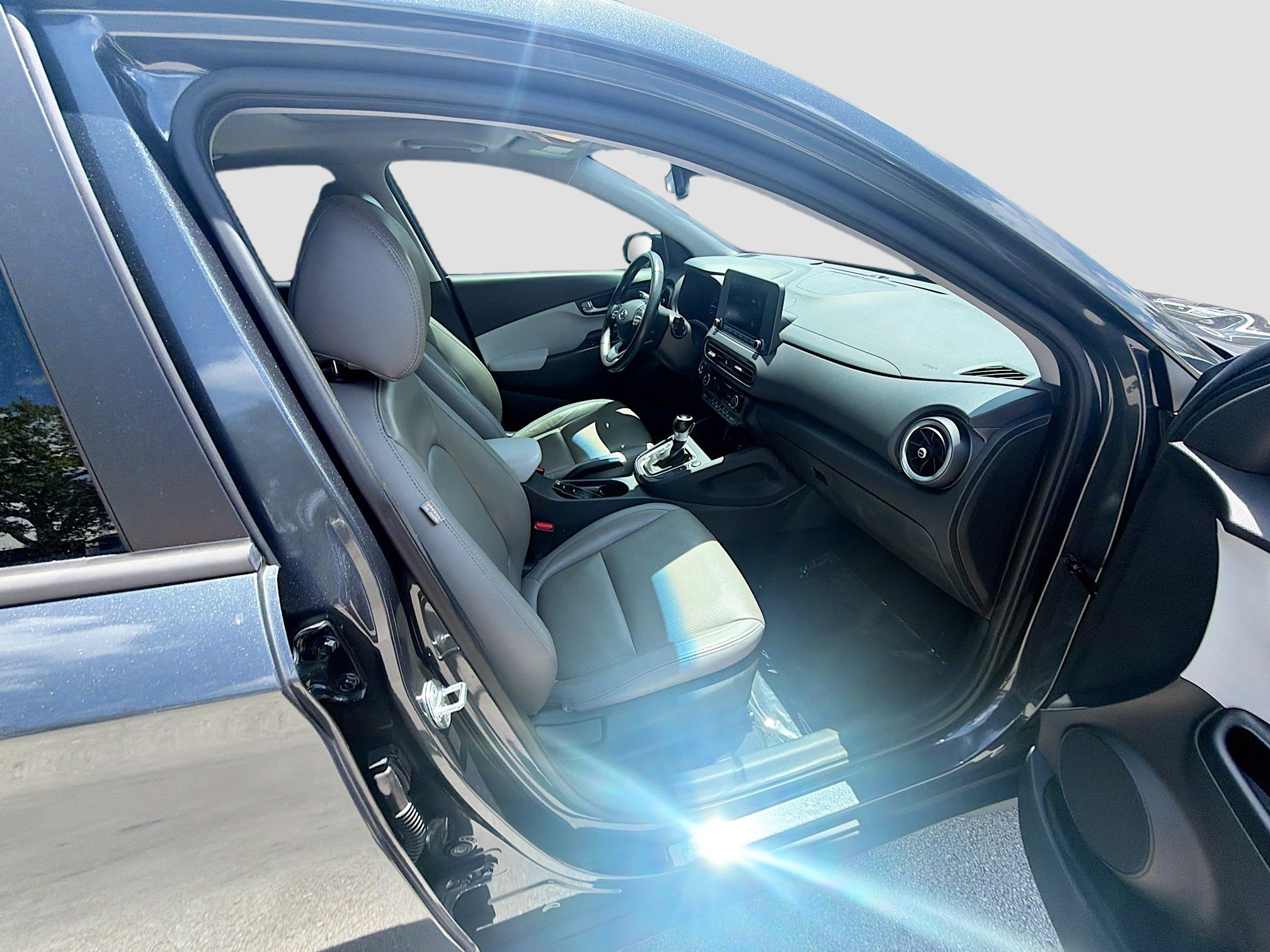 Used 2022 Thunder Gray Hyundai SEL image 28