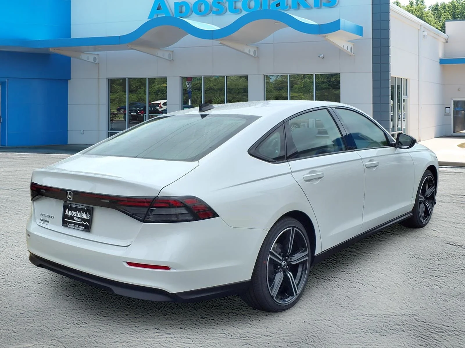 New 2026 Platinum White Pearl Honda SE image 3
