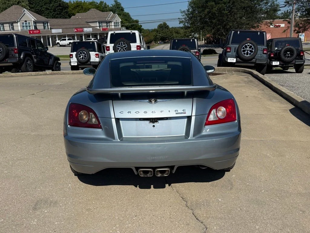 Used 2005  Chrysler SRT6 image 7